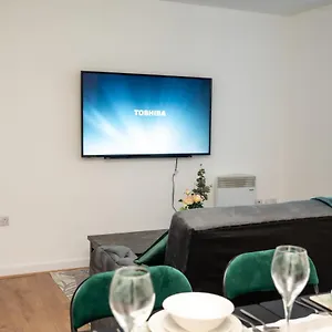  Apartment Bv Charming 2-bedroom By Kirkstall Shopping Centre, Free Parking United Kingdom